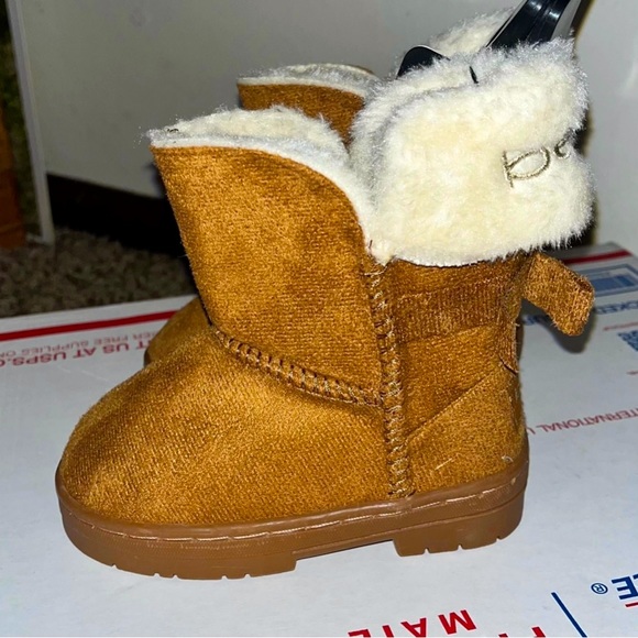 ✨ NEW✨ Bebe Mid-Calf W/Faux Fur Boots (Cognac), TD Size 6C - $25 - Picture 6 of 10